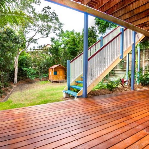 cozy-inner-yard-big-terrace-stairs-to-second-floor-140575592